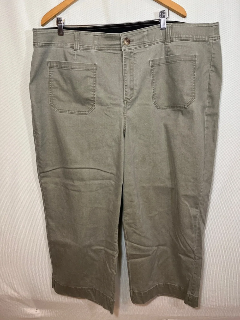 Lane Bryant Olive Green Wide Leg Crop Pants Size 24 High Rise Cargo Utility pant - Picture 1 of 7